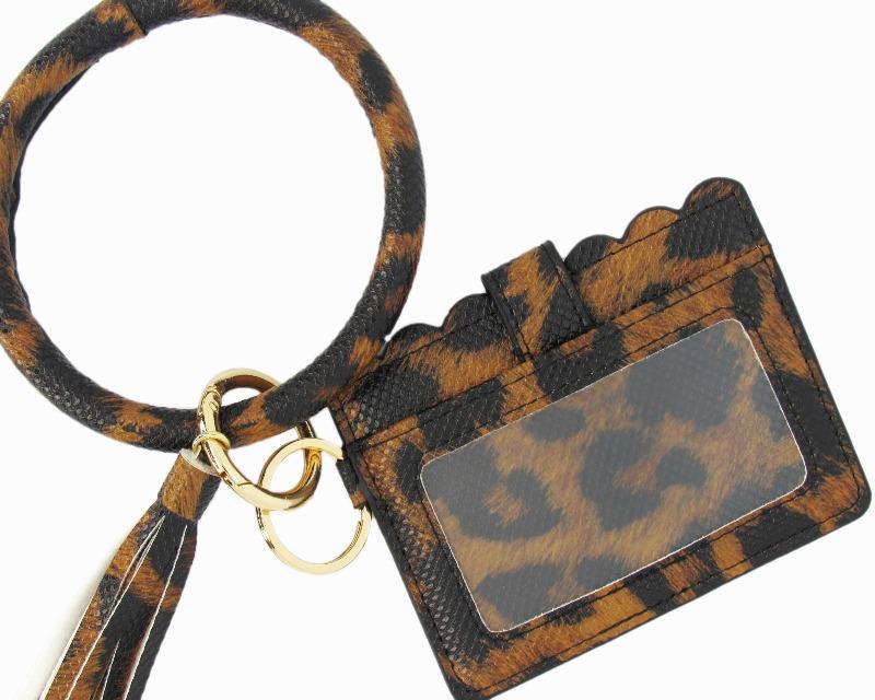 lv wristlet keychain with wallet