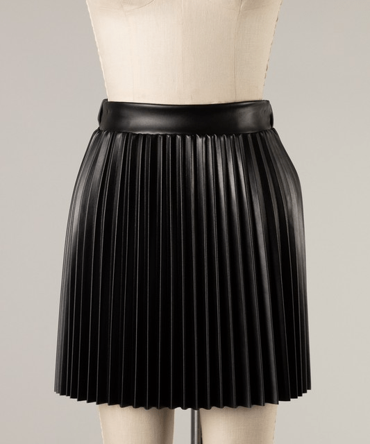 Faux Leather Pleated Mini Skirt - DeVanitè Boutique